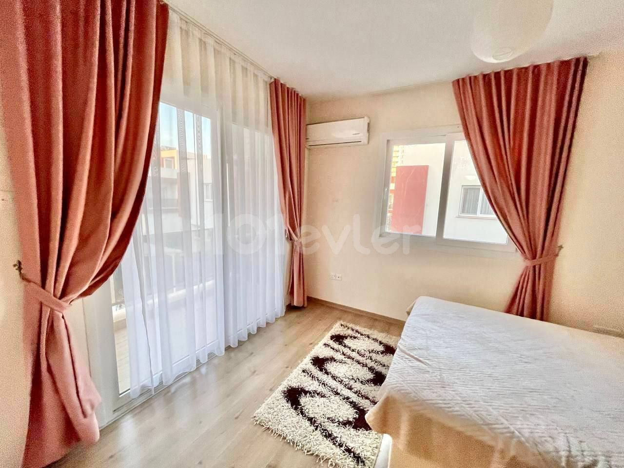 Royal Sun konut kompleksinde satılık şehir evi!