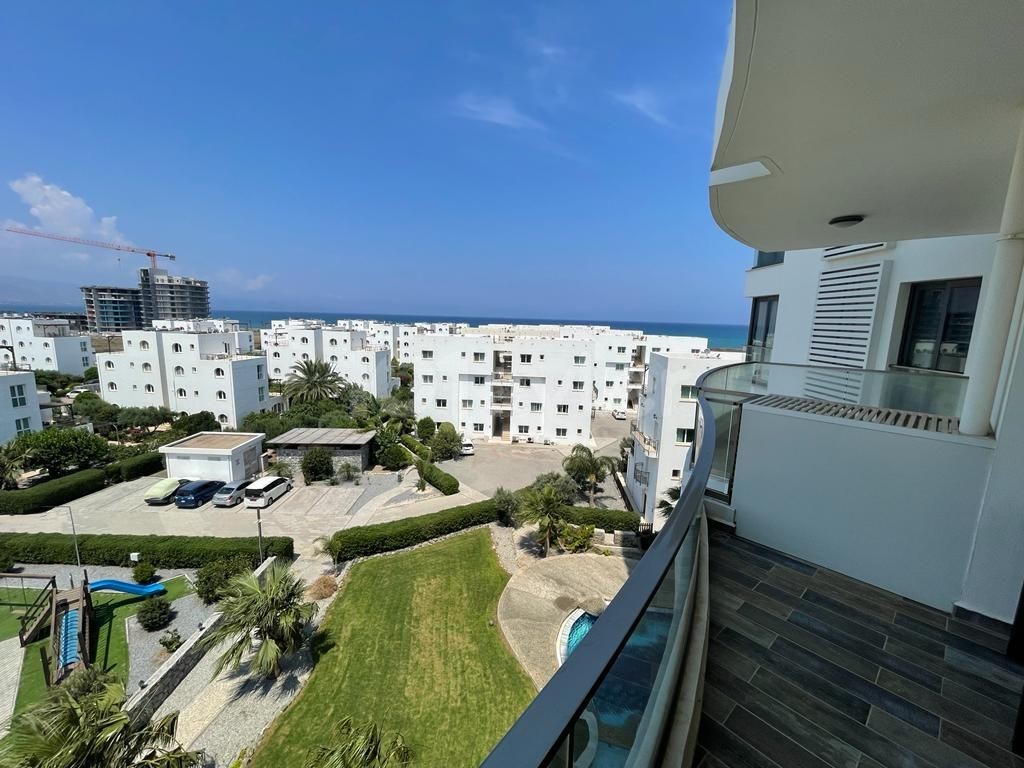 1+1 apartment with sea view!
