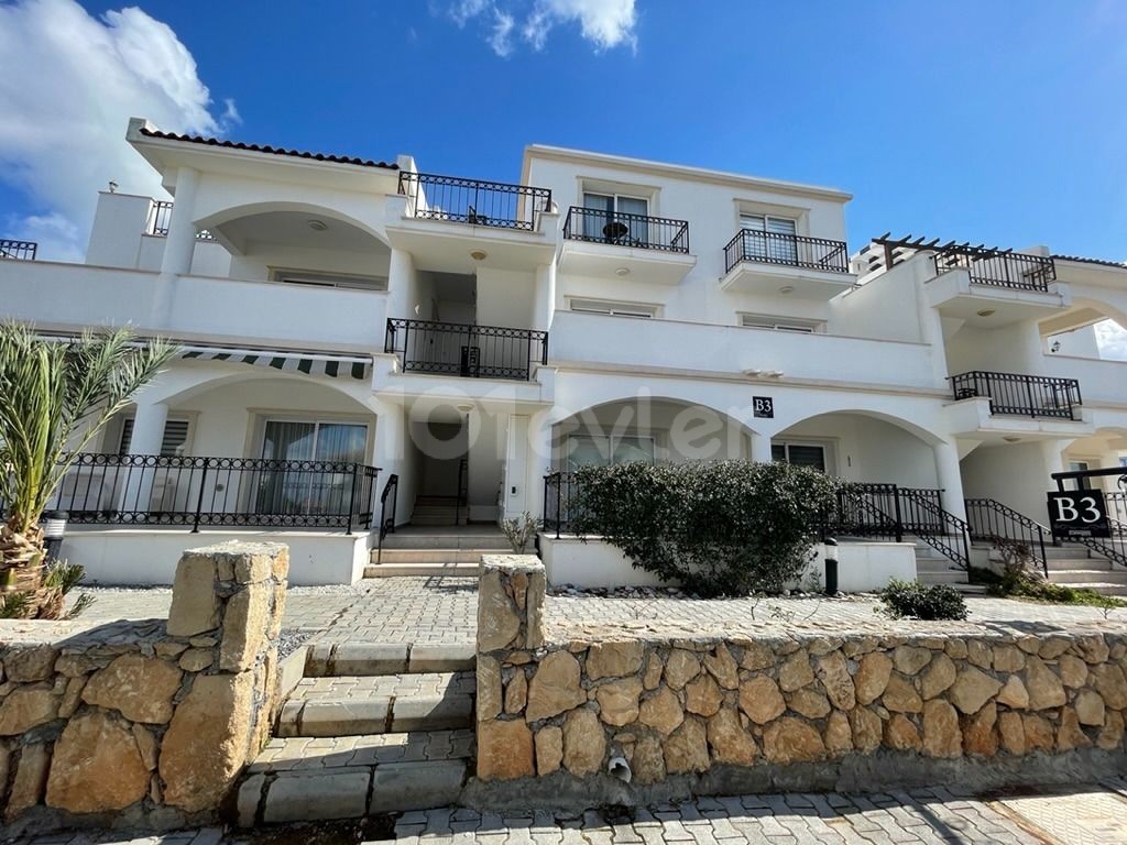1 DUPLEX PENTHOUSE WITH SEA VIEW FOR SALE IN KYRENIA ESENTEPE!