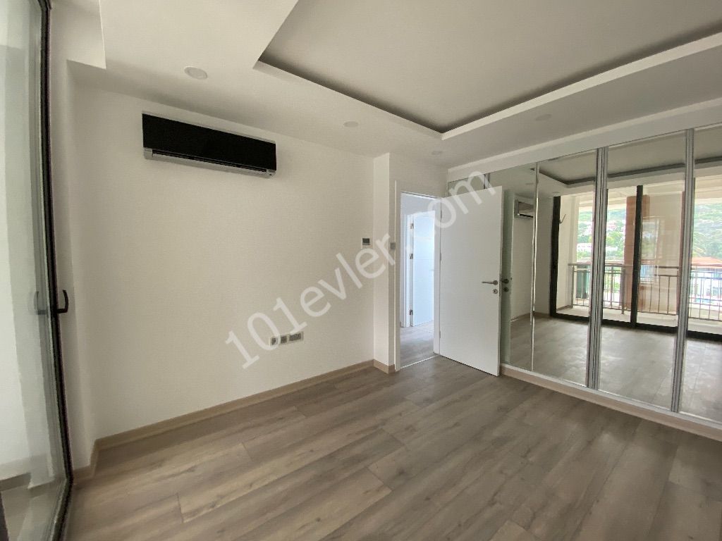  Kyrenia City Centre in a Luxury Complex 3+1 Flat For Rent