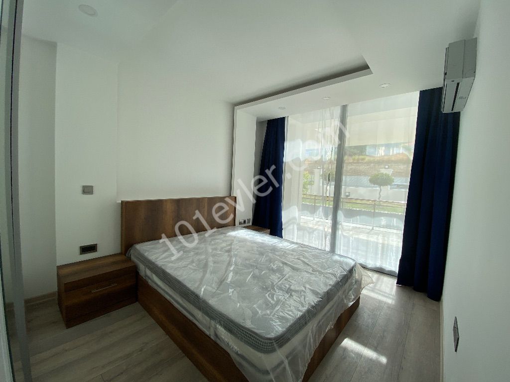 Girne Merkez de Lux Site İçerisinde 1+1 Kiralık Daire