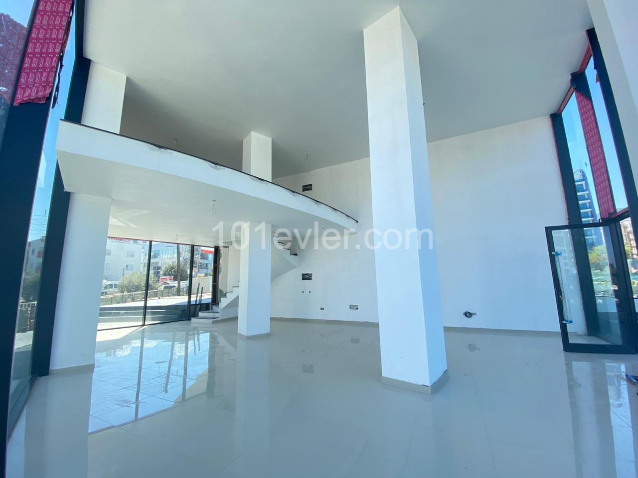 Shop To Rent in Girne Merkez, Kyrenia