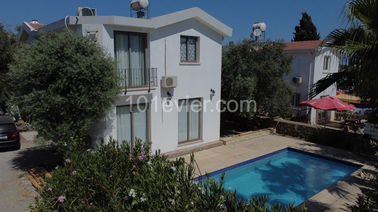 Zypern Kyrenia Doganköy Zu Verkaufen 4 + 1 Freistehende Villa Mit Pool Zu Verkaufen ** 