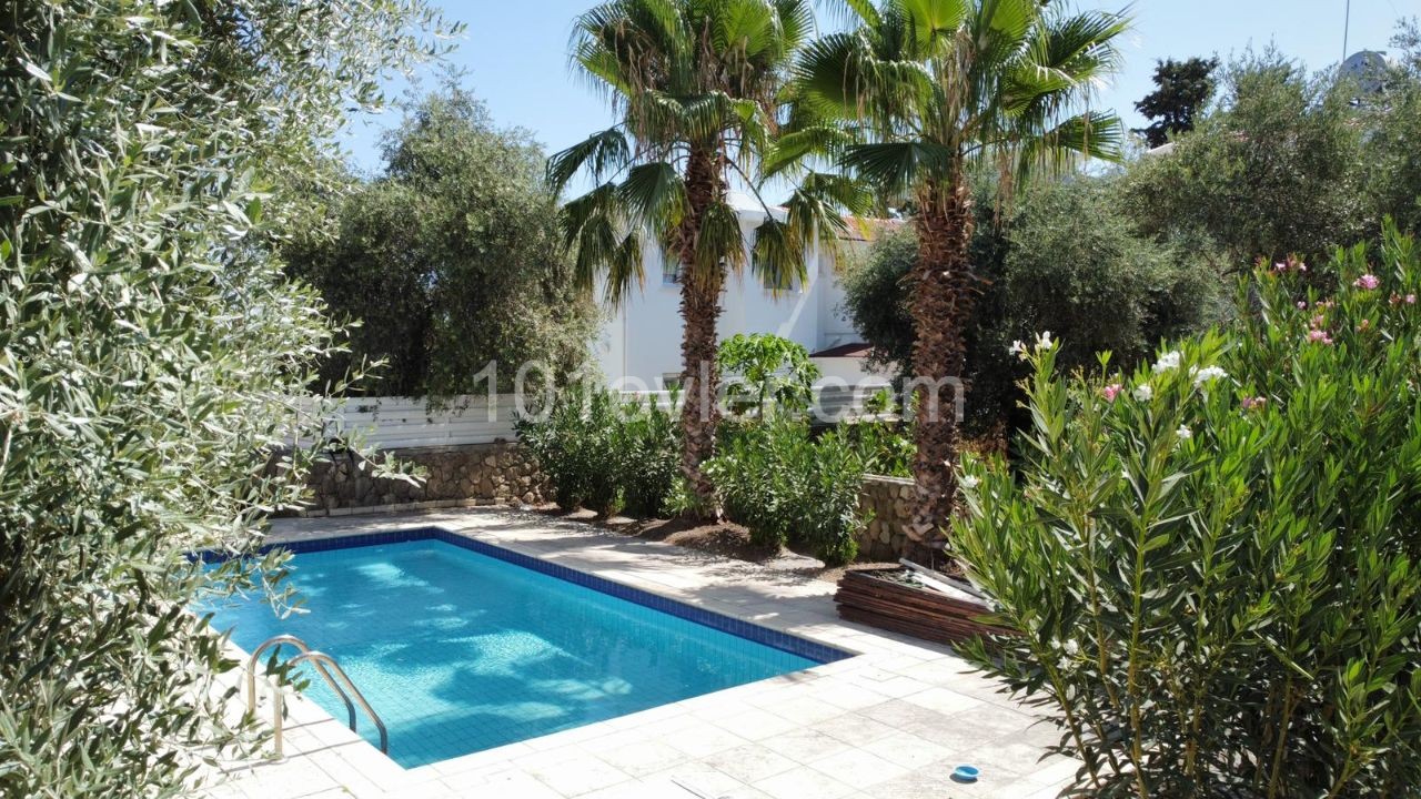 Zypern Kyrenia Doganköy Zu Verkaufen 4 + 1 Freistehende Villa Mit Pool Zu Verkaufen ** 