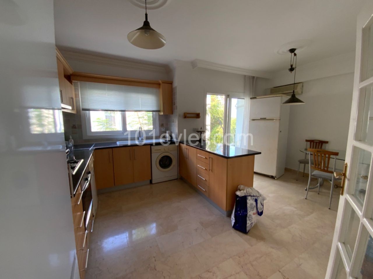 Flat To Rent in Girne Merkez, Kyrenia