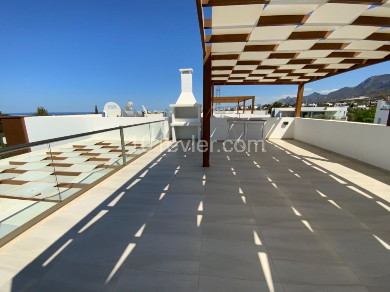 Penthouse To Rent in Zeytinlik, Kyrenia