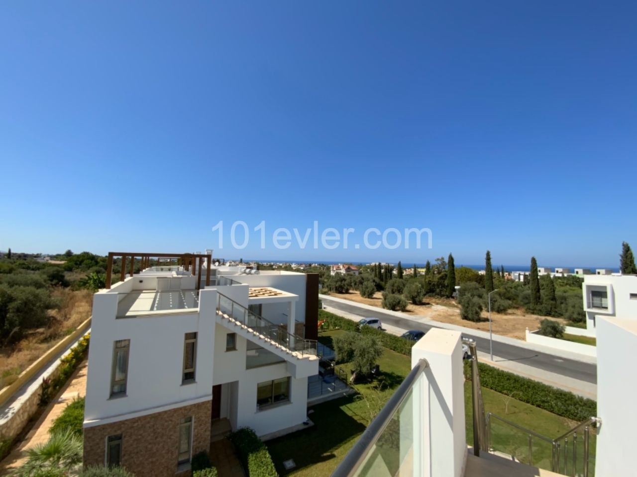 Penthouse To Rent in Zeytinlik, Kyrenia