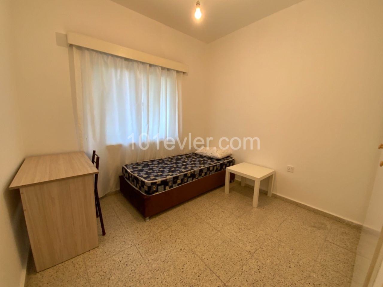 Flat To Rent in Girne Merkez, Kyrenia