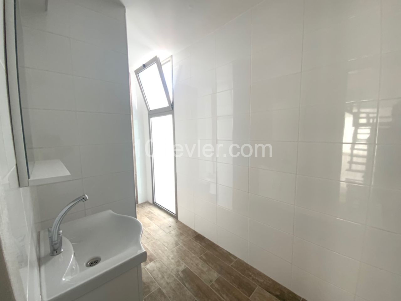 Penthouse To Rent in Girne Merkez, Kyrenia