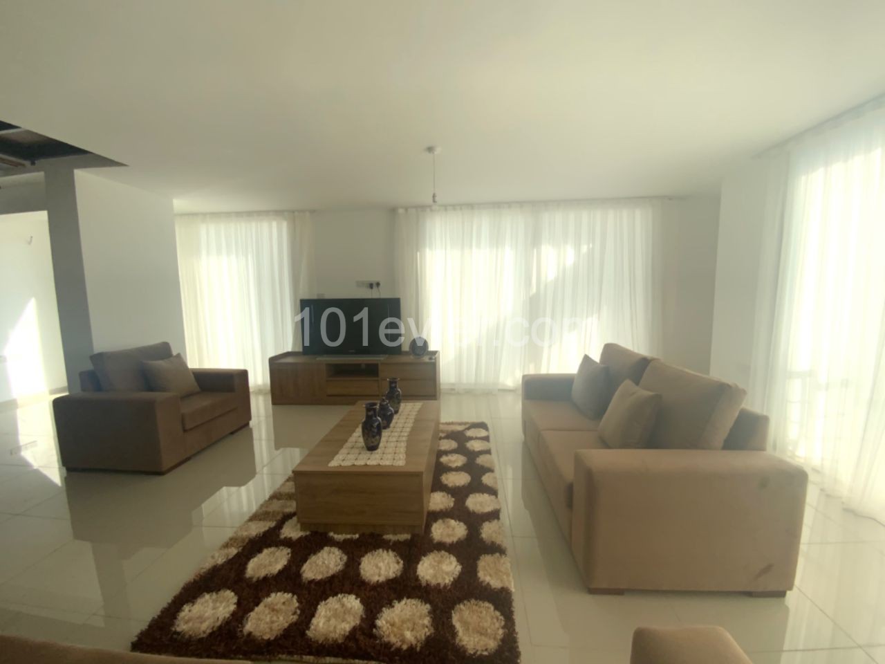 Penthouse To Rent in Girne Merkez, Kyrenia