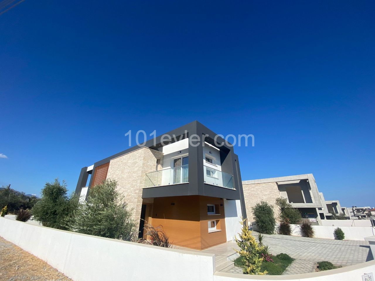 Mountain and Sea View Villa for Sale in Ozanköy, Kyrenia ** 