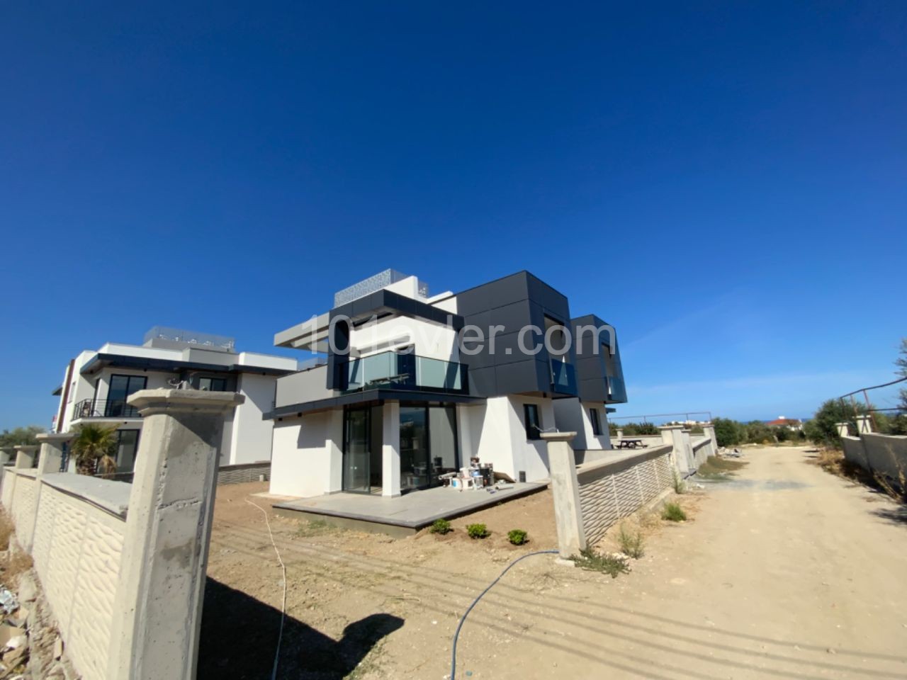 Doppelvilla Mit Meer - Und Bergblick Zum Verkauf In Kyrenia Ozanköy ** 