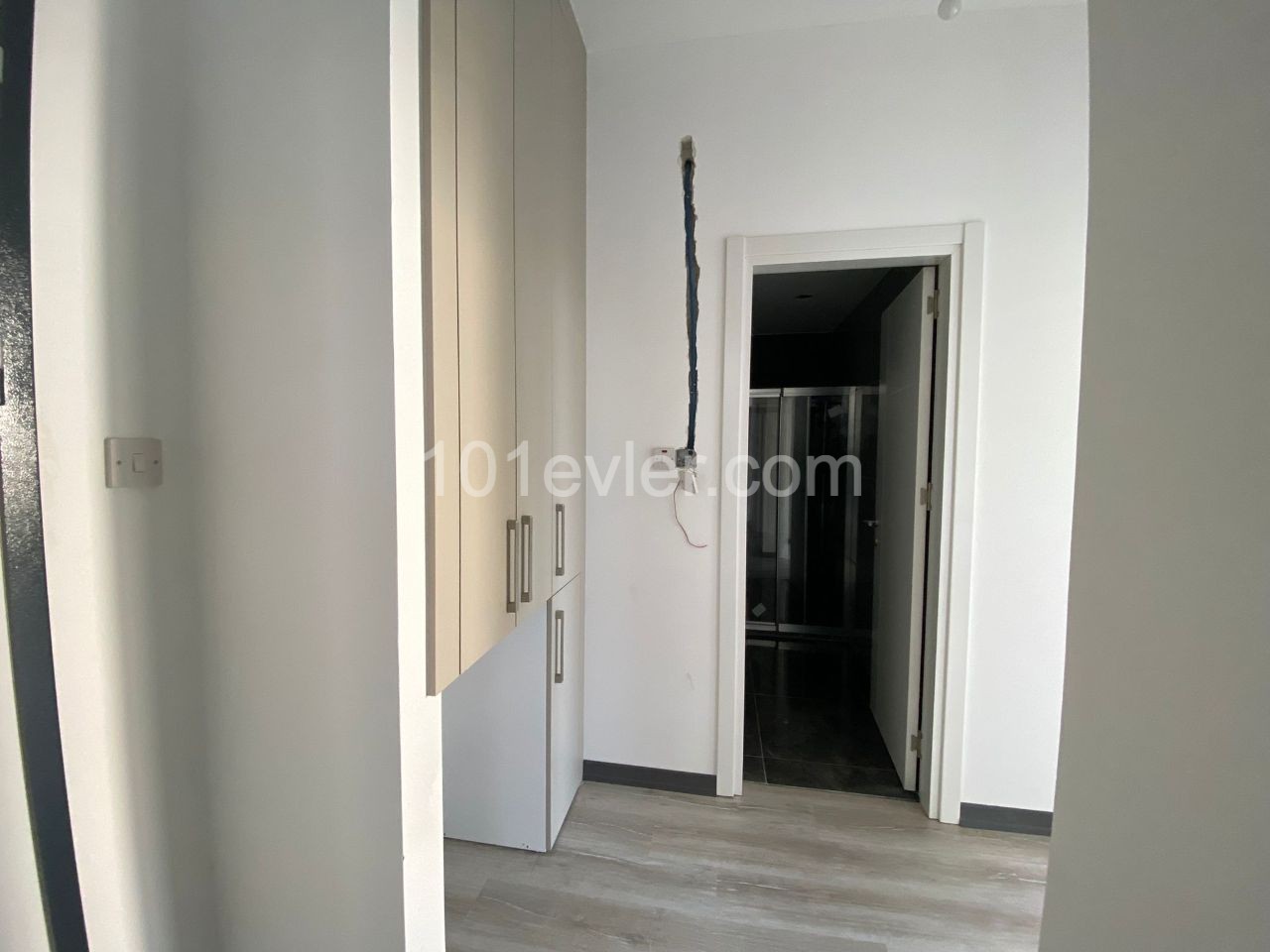 Sea and Mountain View Flat for Sale in Girne Ozanköy ** 