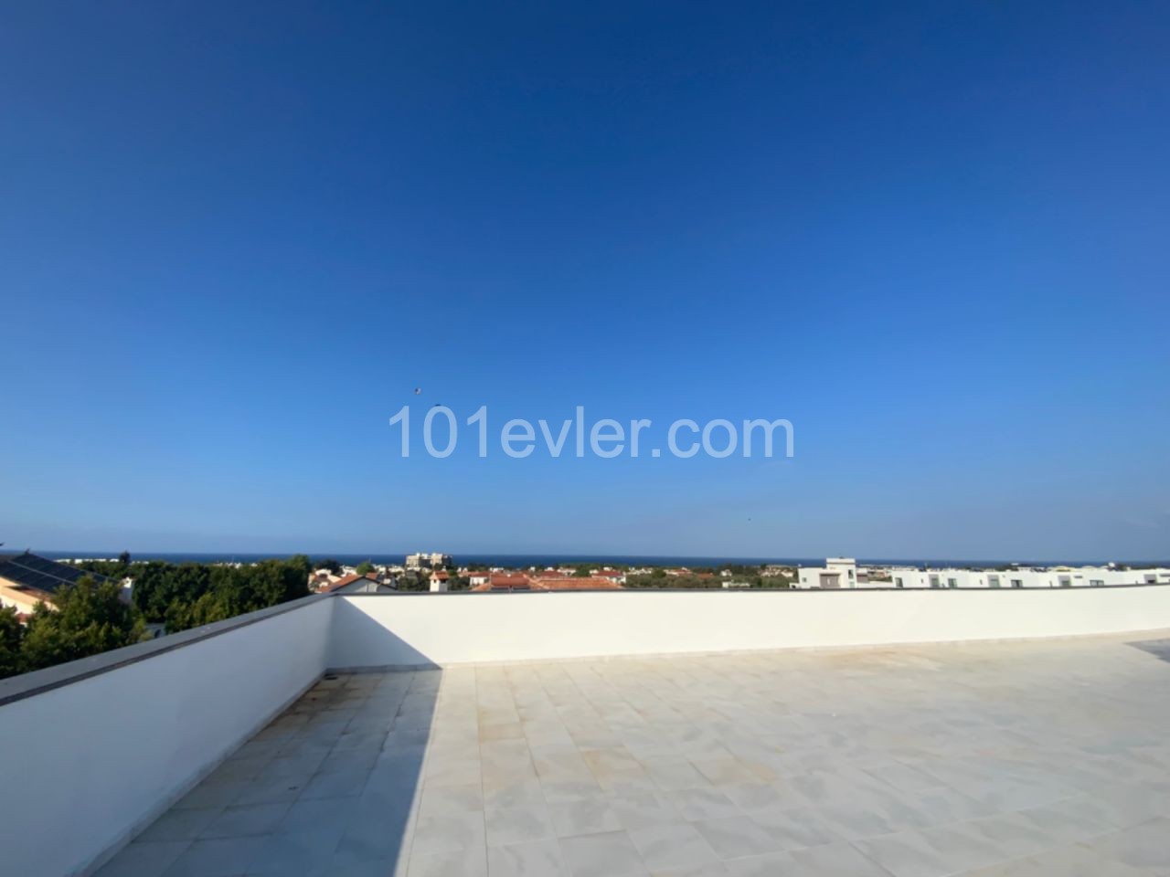 Sea and Mountain View Flat for Sale in Girne Ozanköy ** 