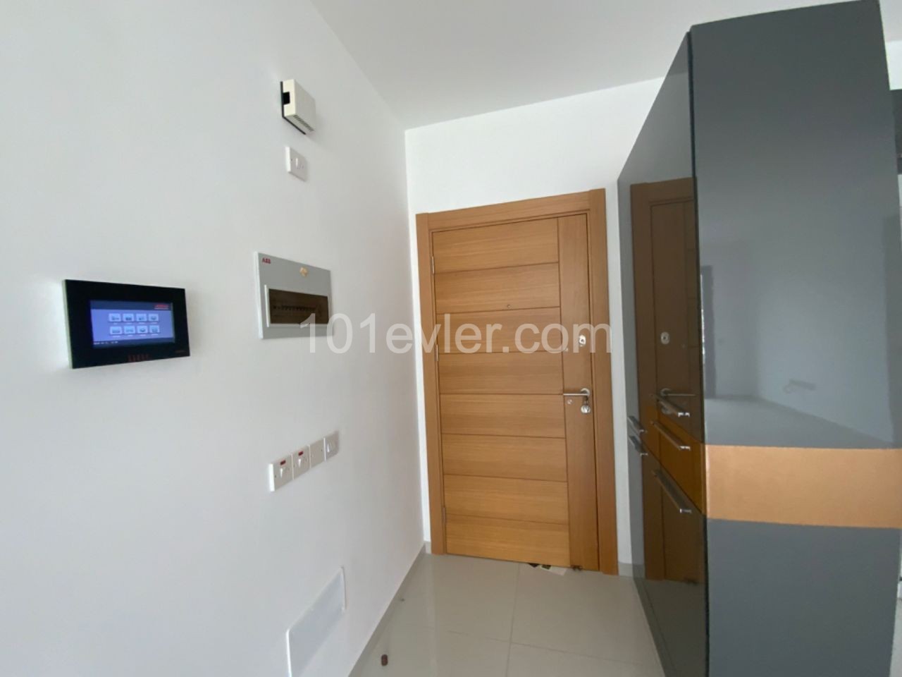 Cyprus Kyrenia Center 2+1 Flat For Sale ** 