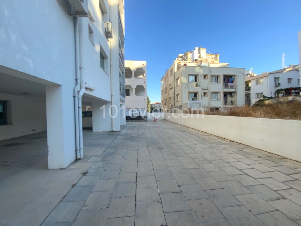 Cyprus Kyrenia Center 1+1 Flat For Sale ** 