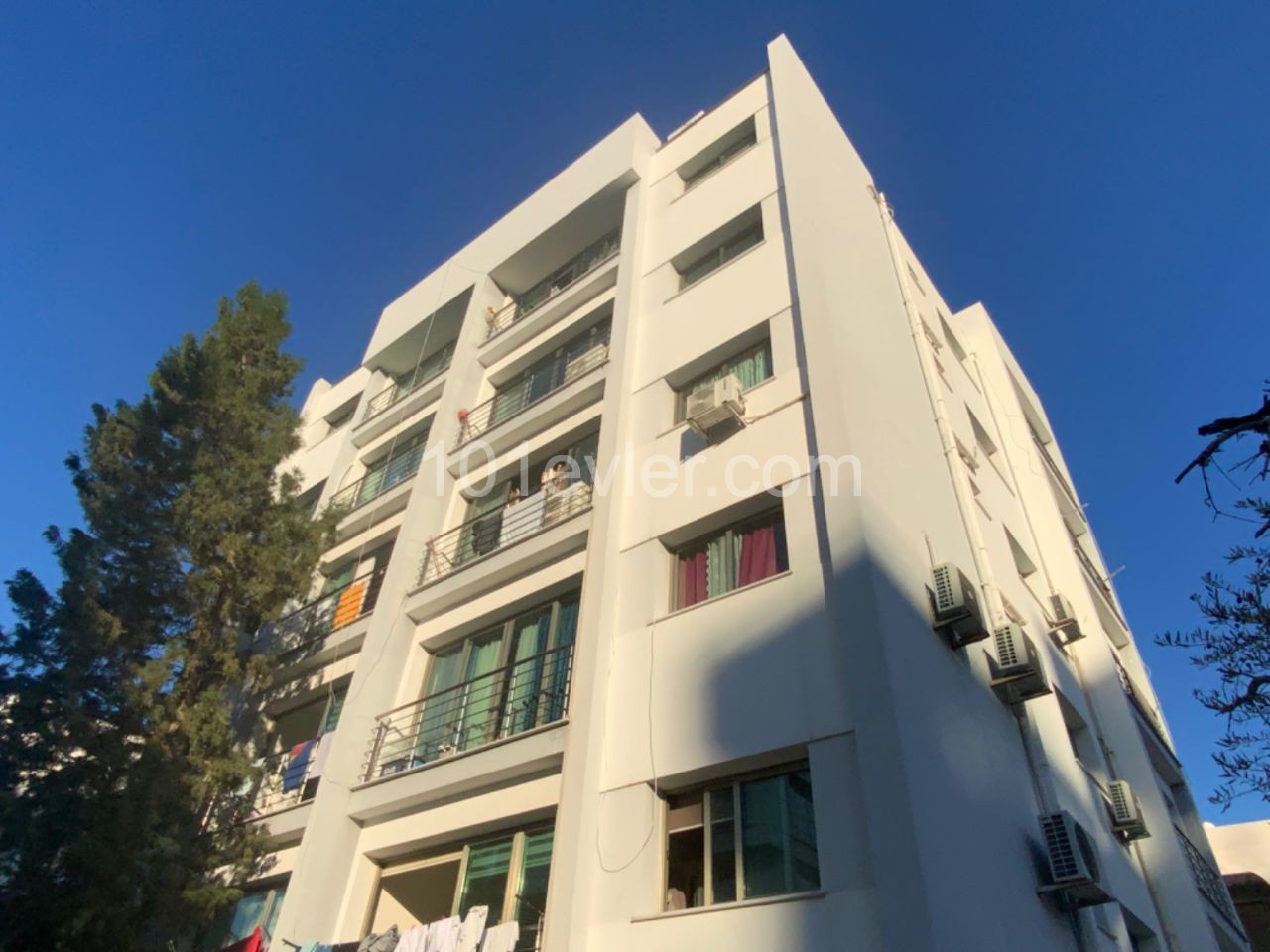 Cyprus Kyrenia Center 1+1 Flat For Sale ** 