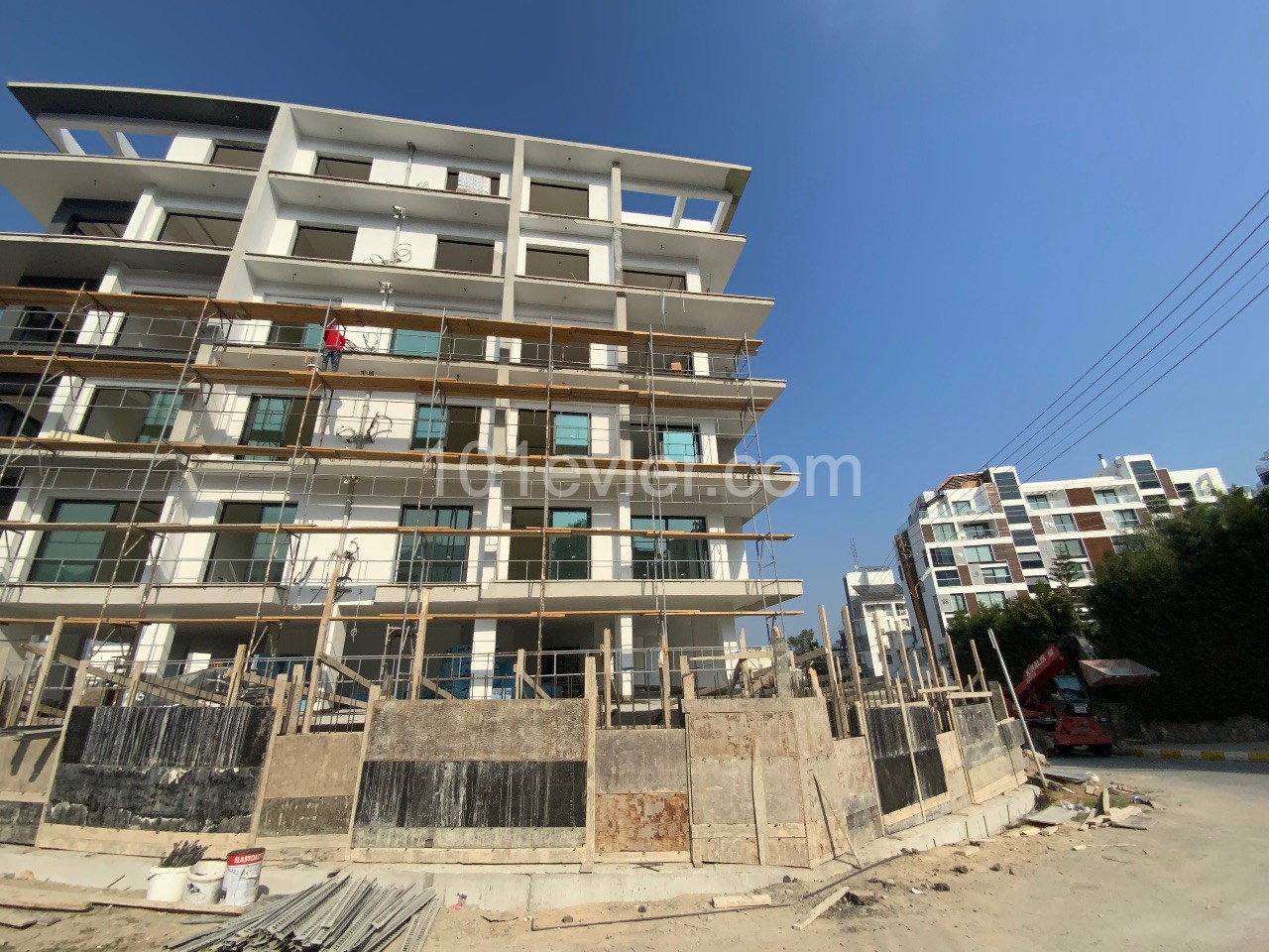 Cyprus Kyrenia Center 1+1 Flat For Sale ** 