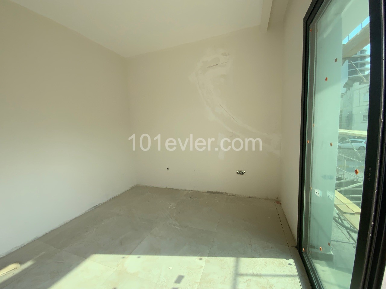 Cyprus Kyrenia Center 1+1 Flat For Sale ** 