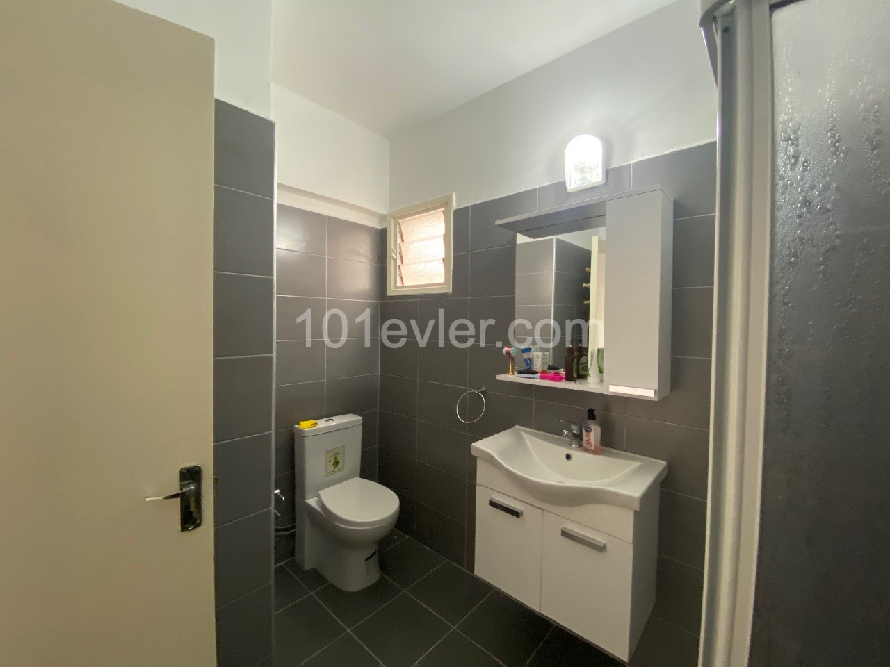 2+1 Flat for Sale in Girne Center ** 