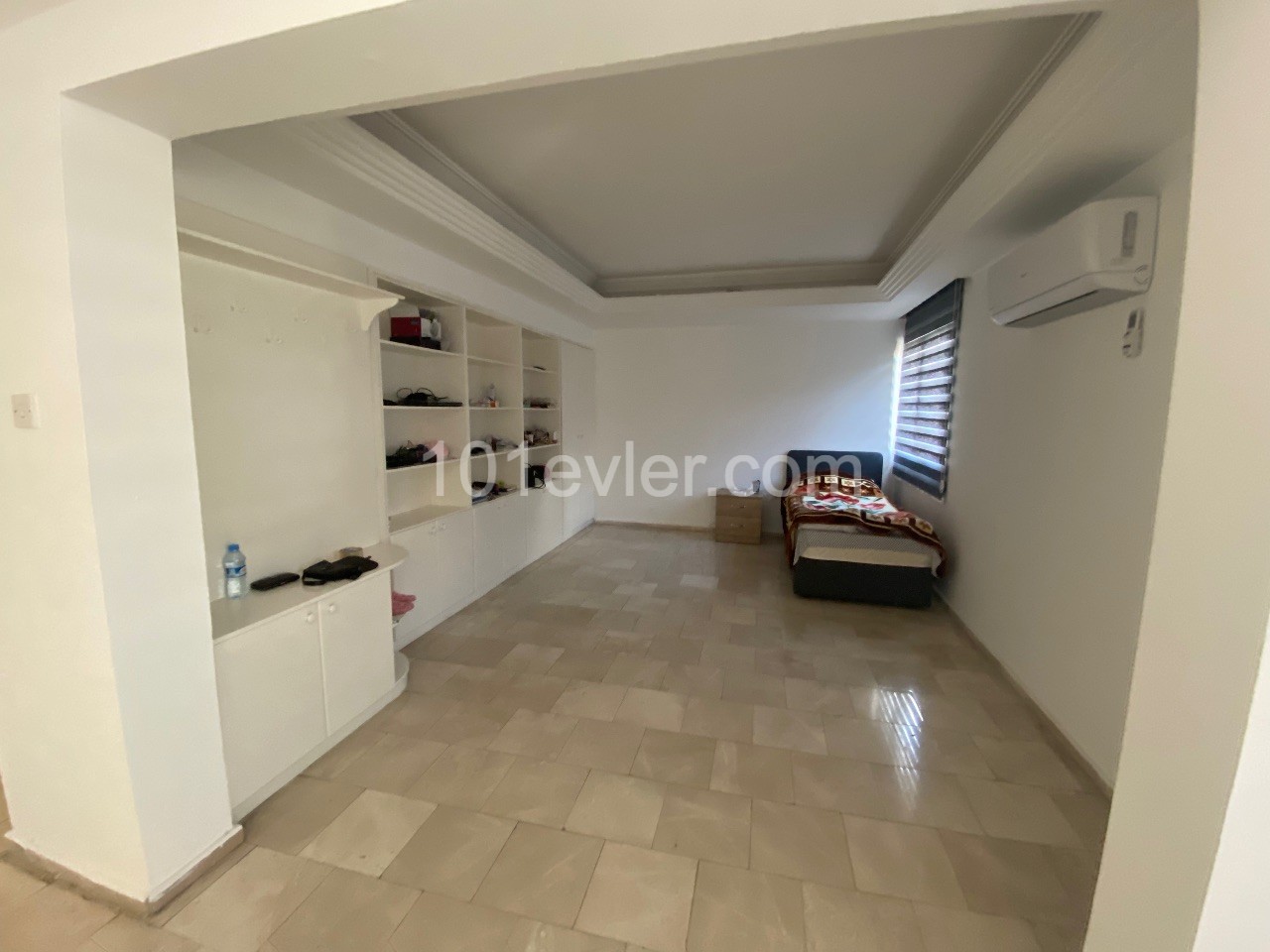 2+1 Büro Wohnung zum Verkauf in Kyrenia Zentrum ** 