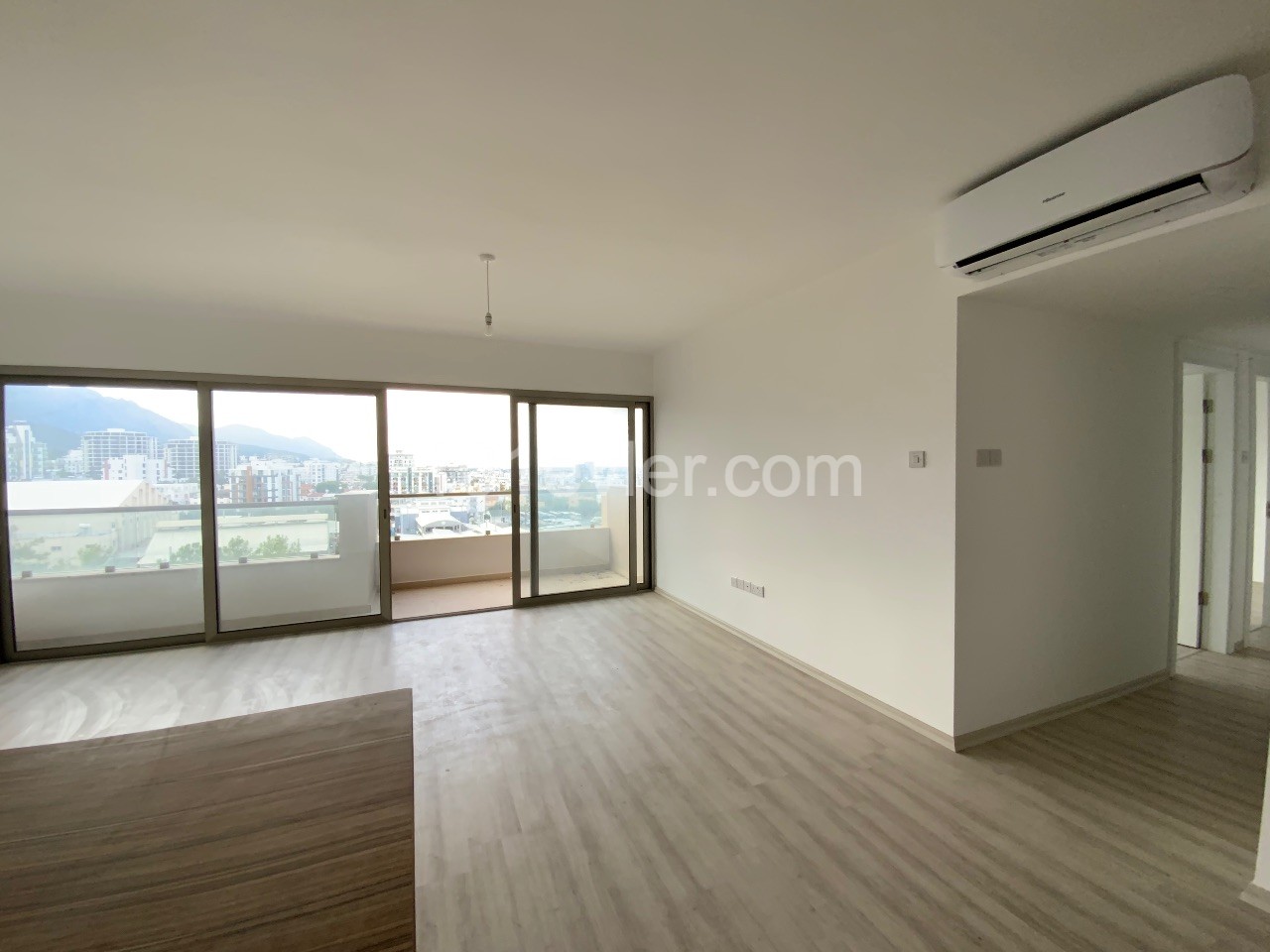 Flat For Sale in Yukarı Girne, Kyrenia