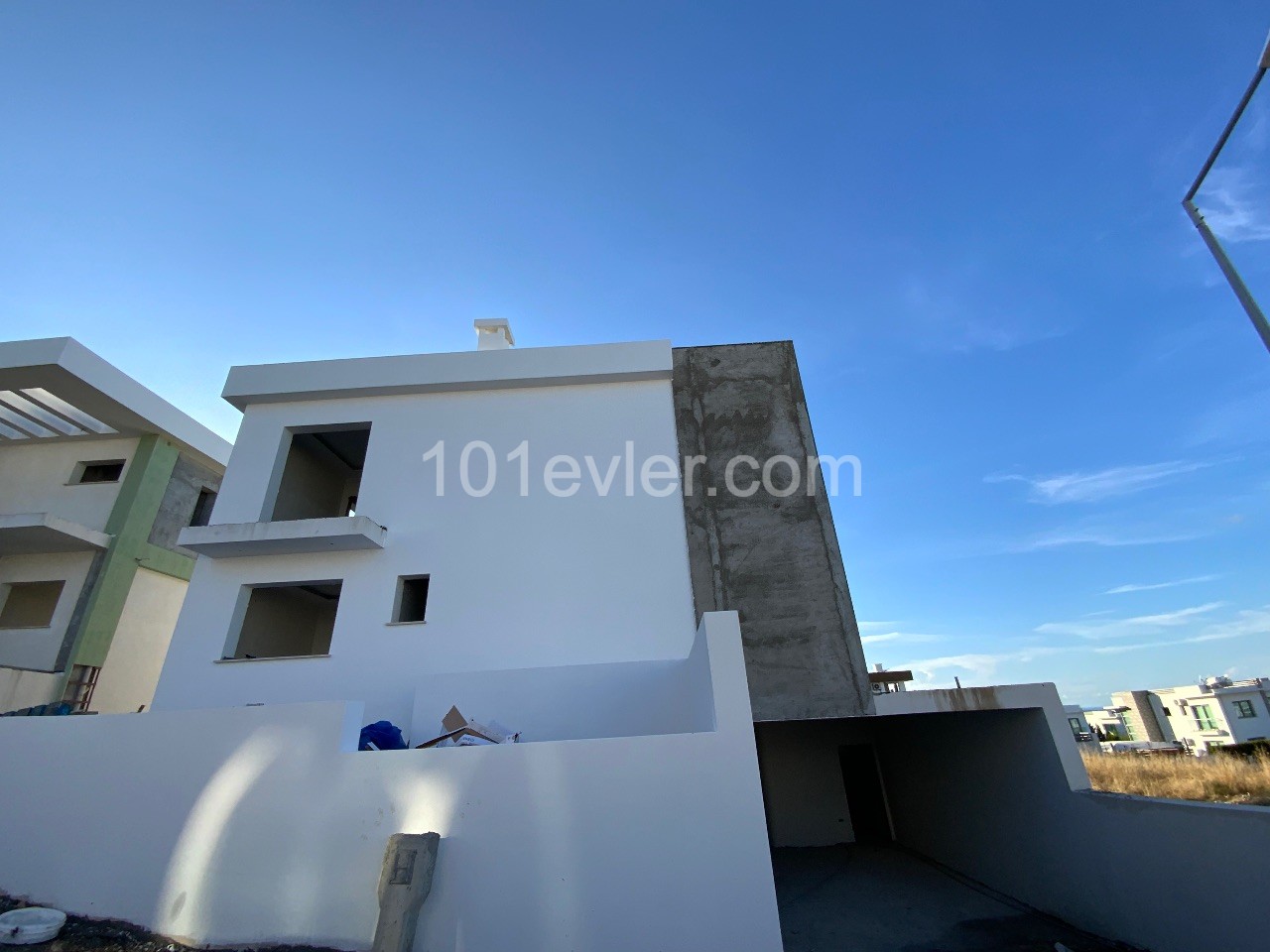 Girne Merkez Satılık Modern ve Lüx 4+1 Villa