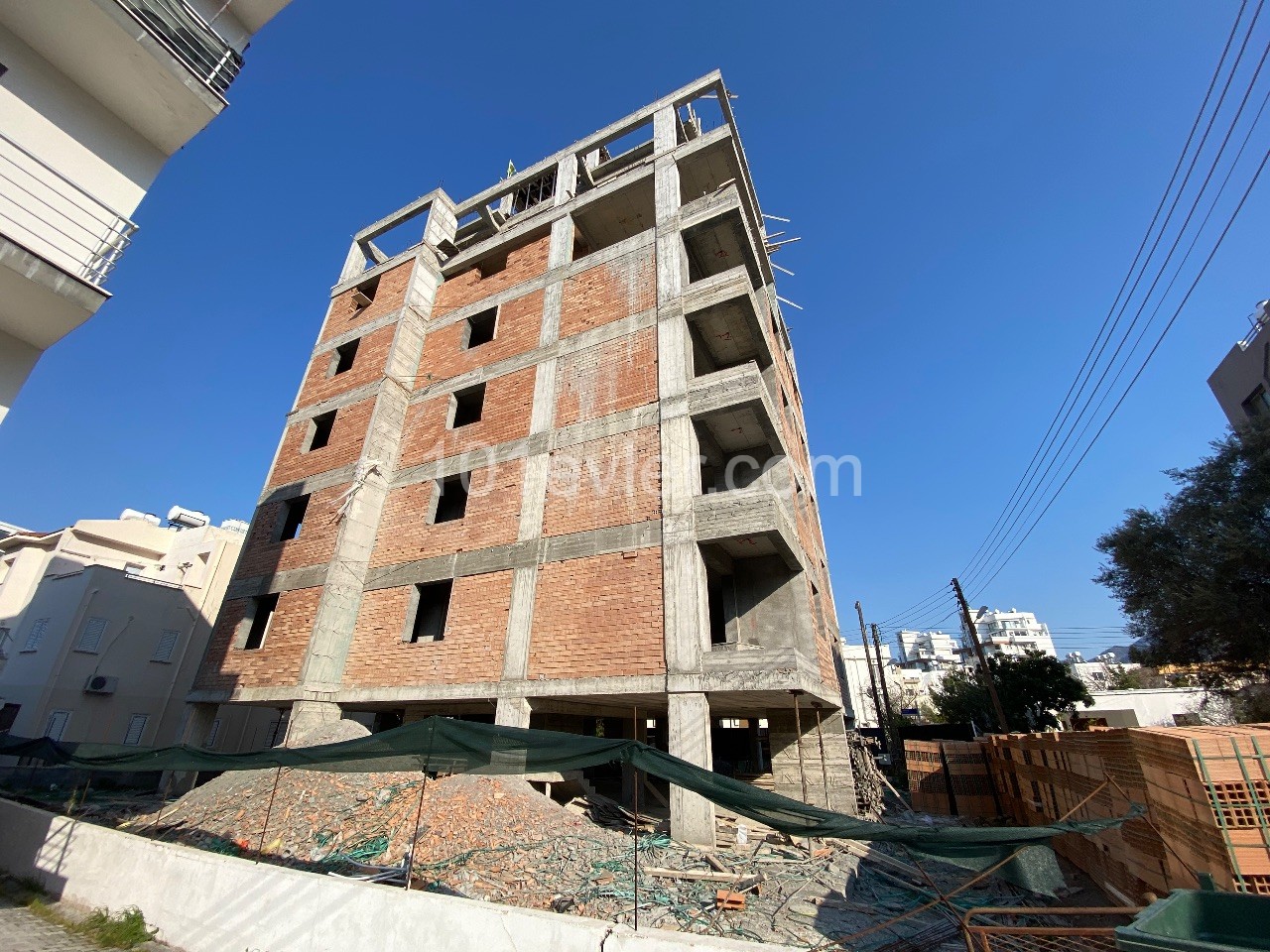 2+1 Flats for Sale in Girne Merkez Turkish Quarter ** 