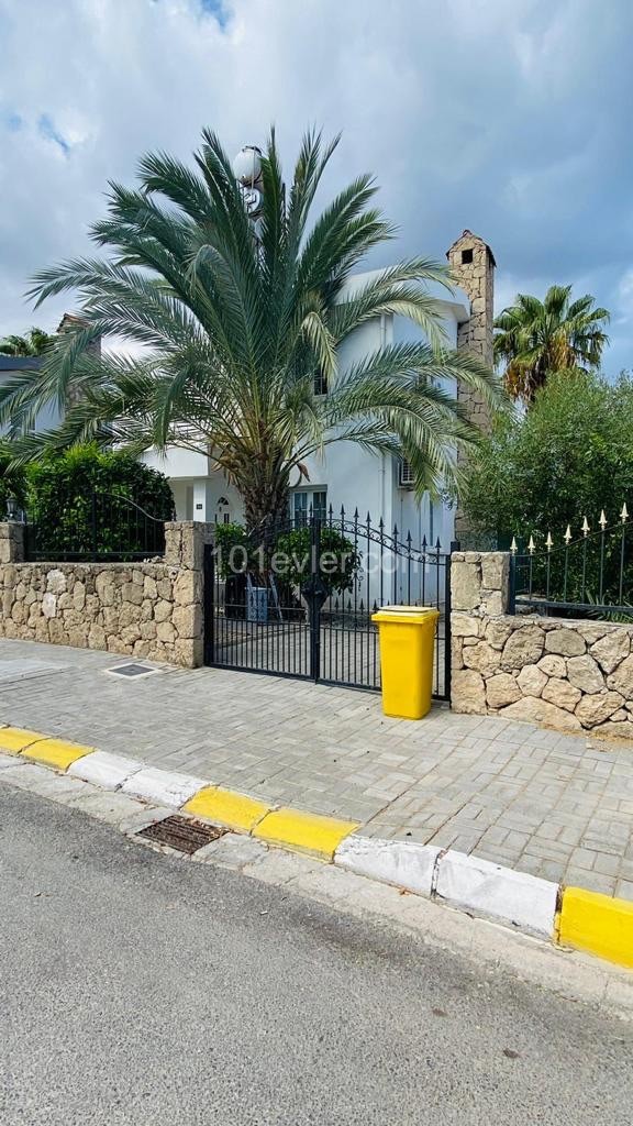 Villa To Rent in Bellapais, Kyrenia