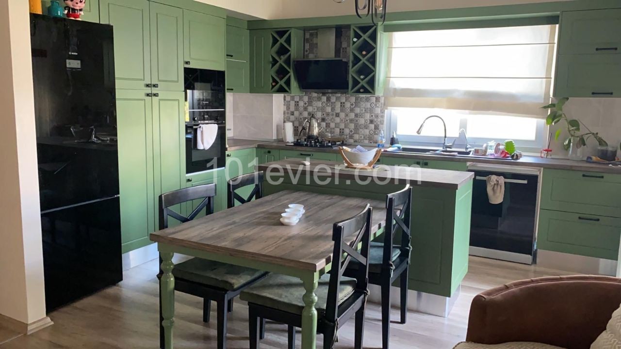 Flat For Sale in Girne Merkez, Kyrenia