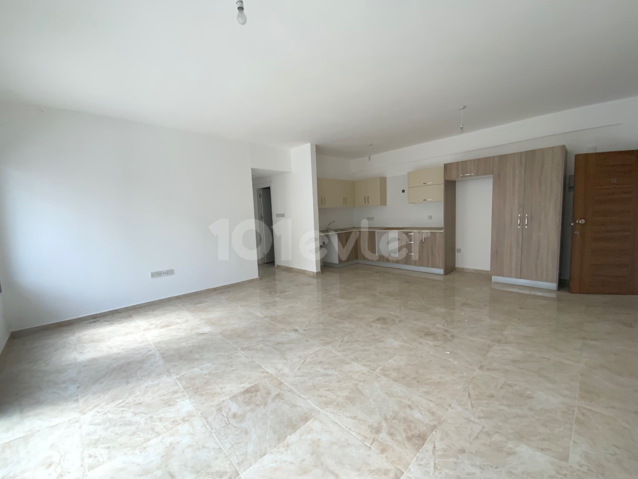 Cyprus Kyrenia Ozanköy 2+1 Flat For Sale ** 