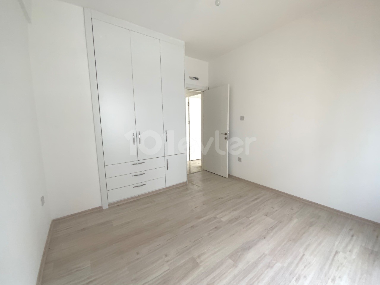 Cyprus Kyrenia Ozanköy 2+1 Flat For Sale ** 