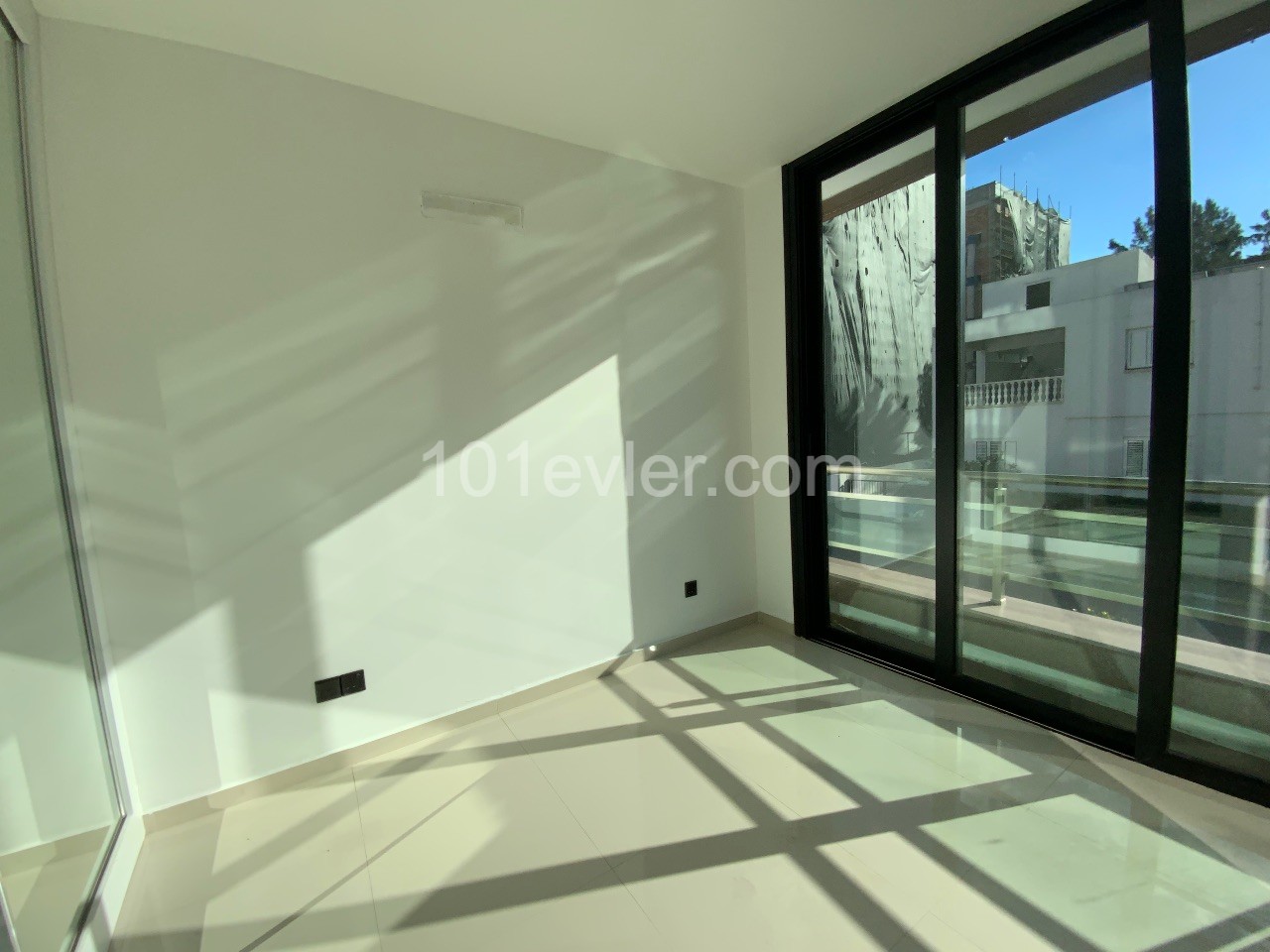 Cyprus Kyrenia Center 2+1 Opportunity Flat For Sale ** 