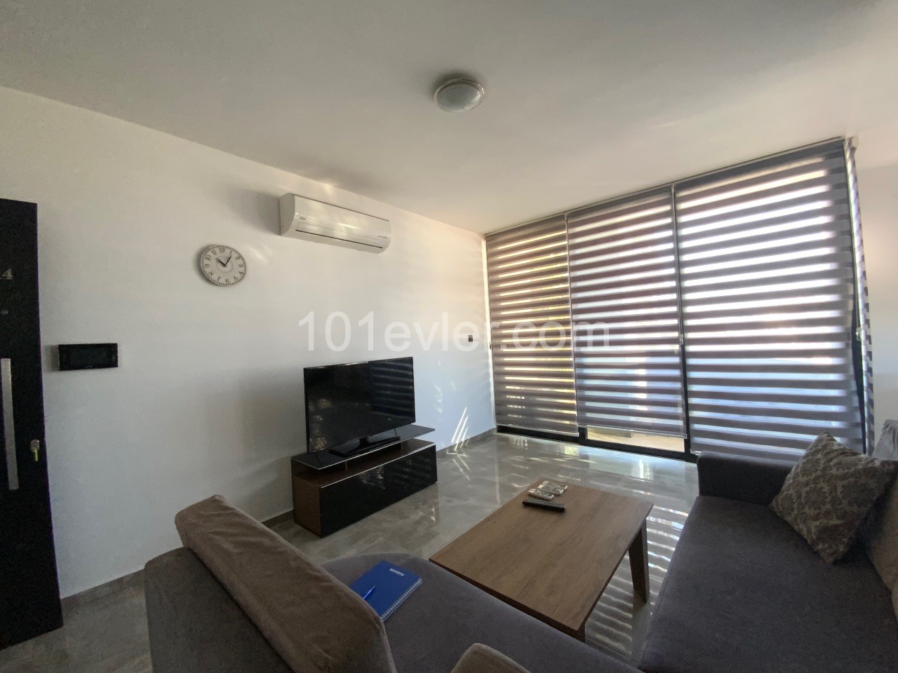 Cyprus Kyrenia Center 2+1 Flat For Rent ** 