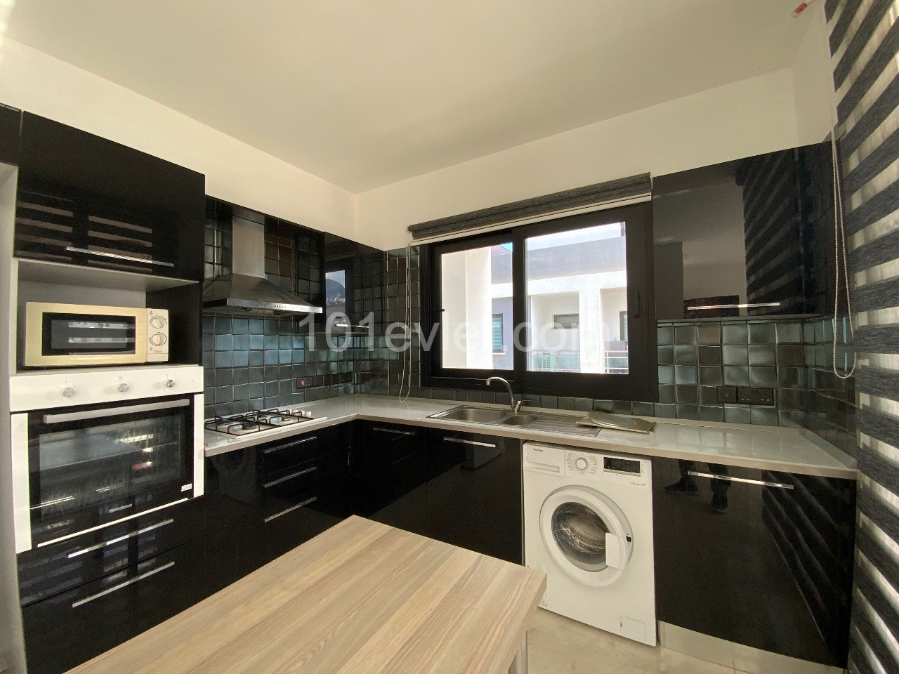 Penthouse To Rent in Girne Merkez, Kyrenia