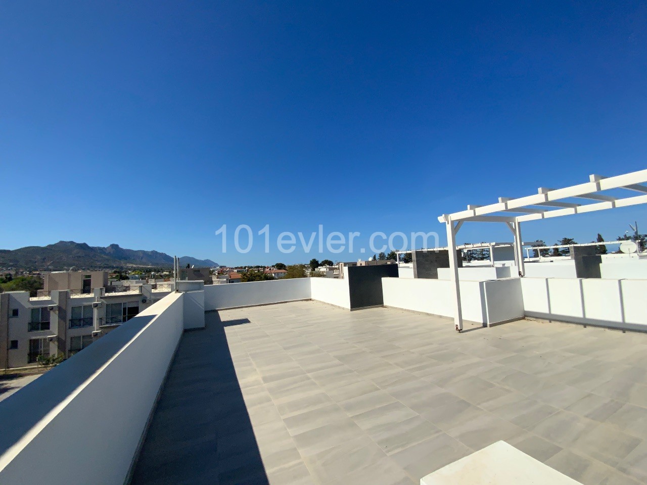 Cyprus Kyrenia Ozanköy 2+1 Penthouse For Rent ** 