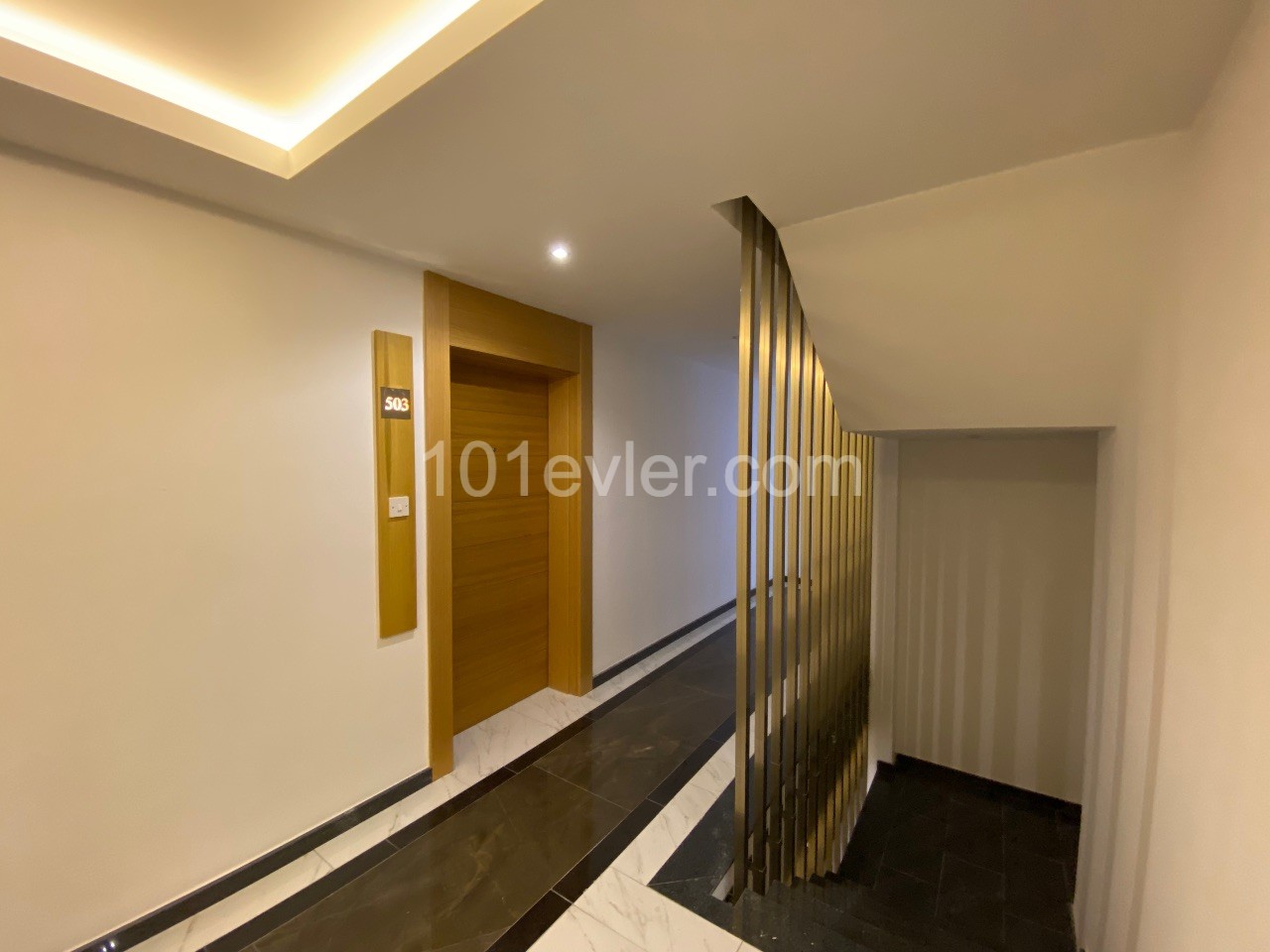 2+1 FULLY FURNISHED LUXURIOUS FLAT FOR RENT IN KYRENIA CENTER ** 