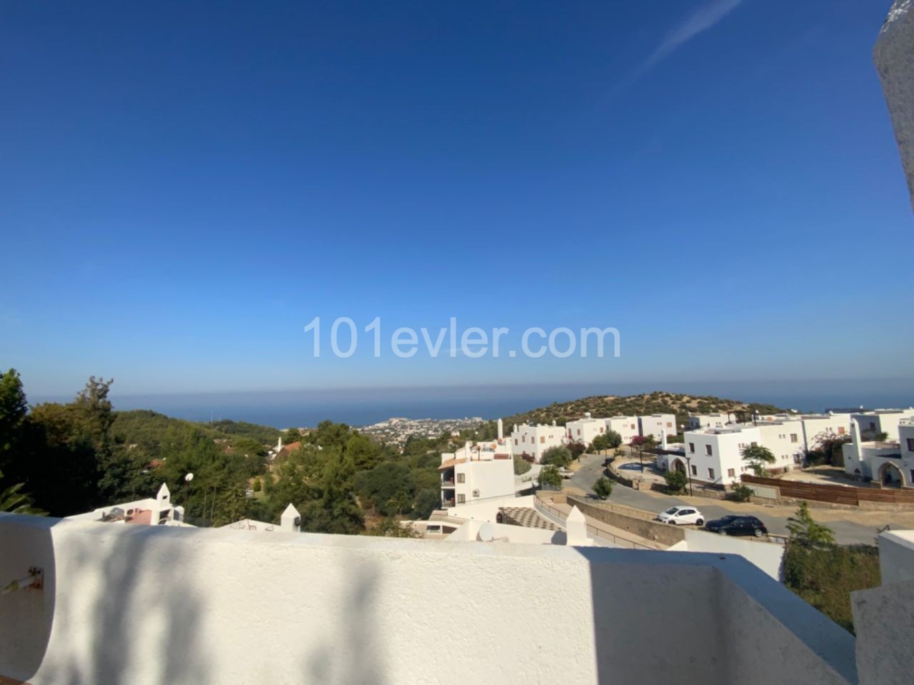 VILLA MIT HERRLICHEM BLICK IN KYRENIA DE KARMI ** 