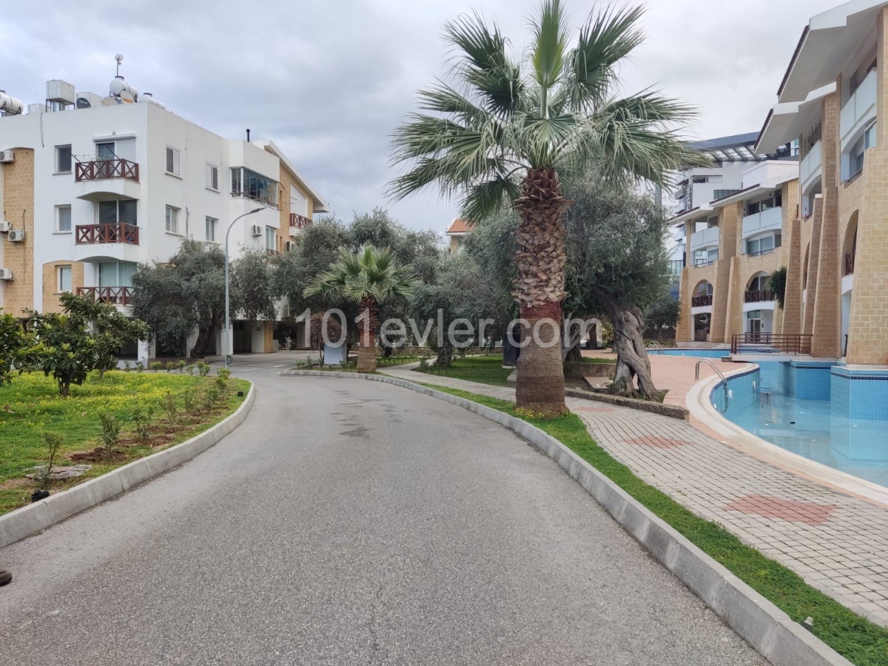 Türkische KOCANLI 1+1 Wohnung zum Verkauf in Zypern Kyrenia Zentrum ** 