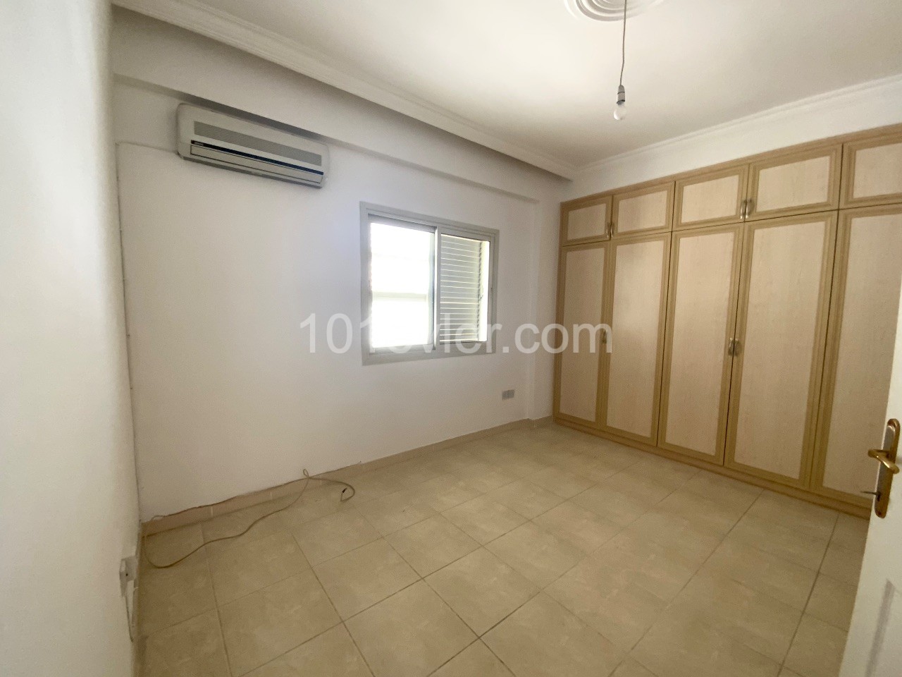 Cyprus Kyrenia Center 3+1 Flat for Sale with Turkish Title ** 