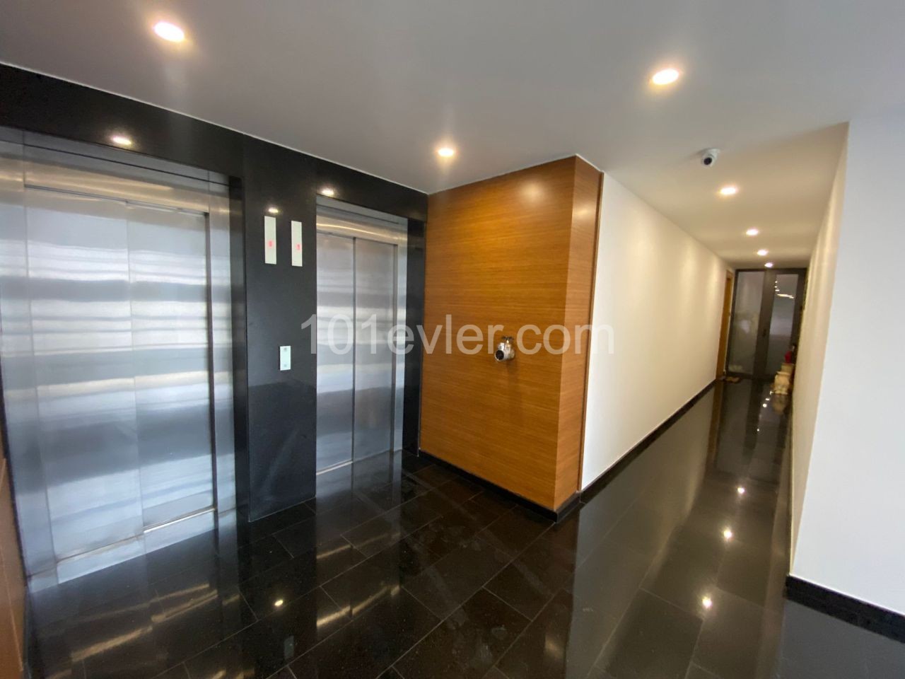 LUXURIOUS 2+1 FLAT FOR RENT WITH FULL CITY VIEW IN CYPRUS KYRENIA CENTER ** 