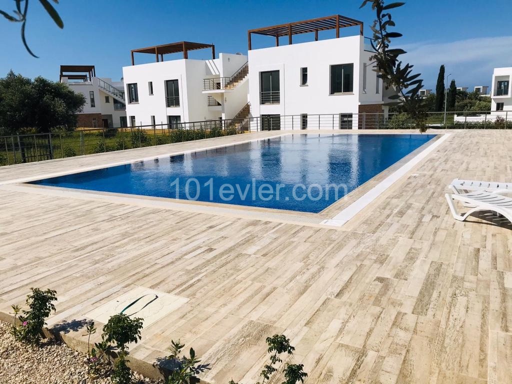 Fully Furnished 2+1 Flat for Sale with Large Garden in a Complex in the Olive Grove of Cyprus, Kyrenia ** 