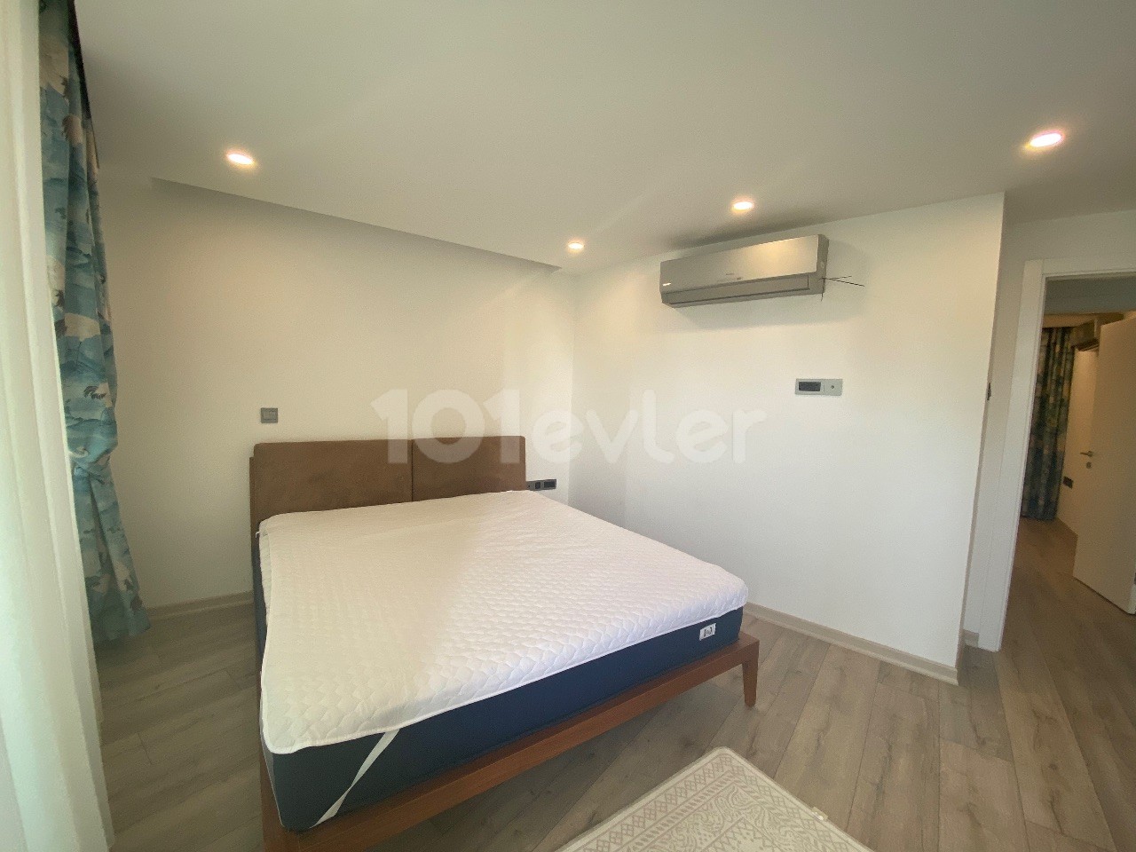 Cyprus Kyrenia Center 2+1 Luxury Flat for Rent ** 