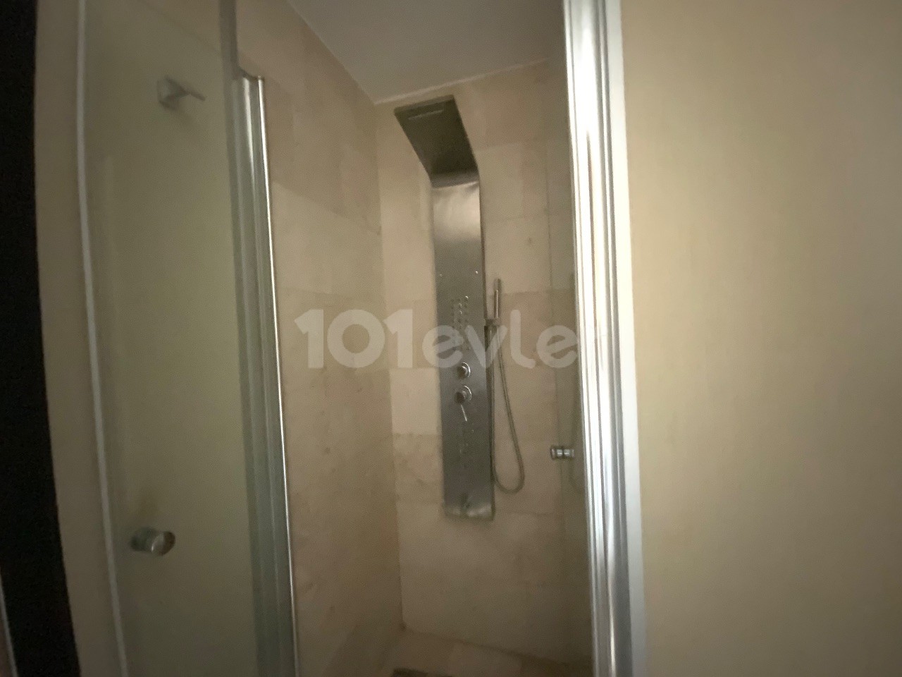 Kıbrıs Girne Merkez Full Eşyalı Kiralık 2+1 Daire