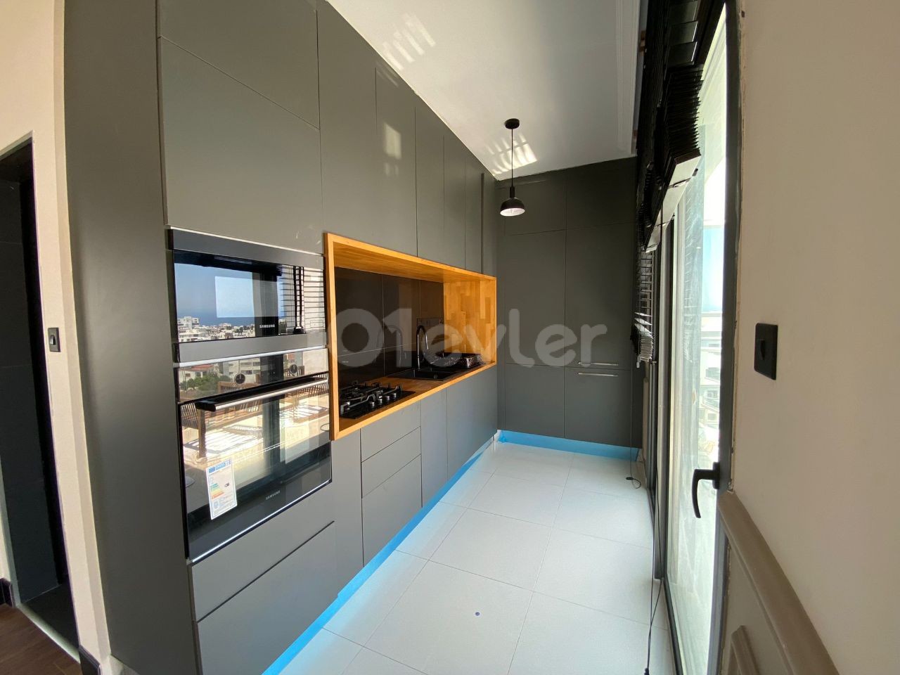 Luxus möblierte Duplex 1+1 Wohnung zur Miete in Zypern Kyrenia Zentrum ** 