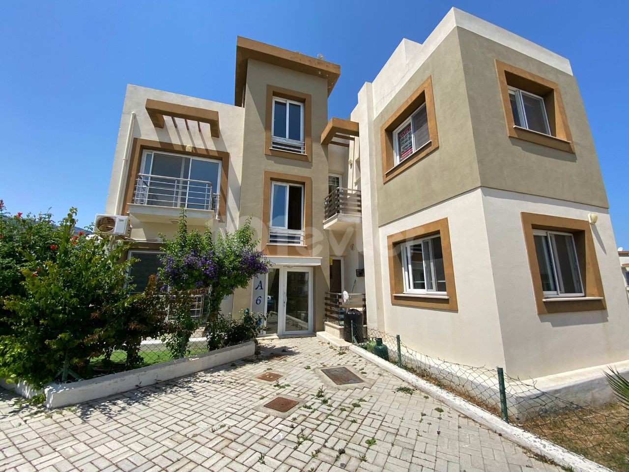 GİRNE ALSANCAK SATILIK 2+1 DAİRE