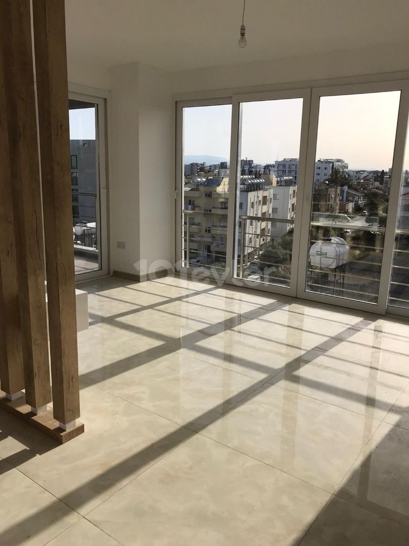 LEFKOŞA KÜÇÜKKAYMAKLI'DA SATILIK 2+1 DAİRE