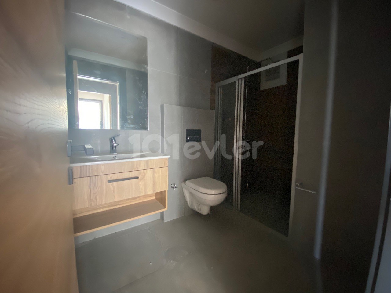 Luxury 3+ 1 apartment for sale in Kyrenia central ** 