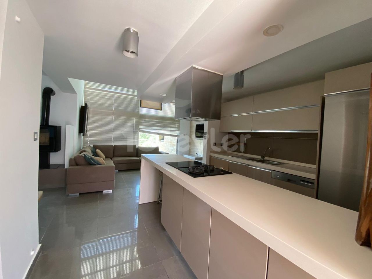 3 +1 FULLY FURNISHED APARTMENT FOR SALE IN KYRENIA DOGANKOY ** 