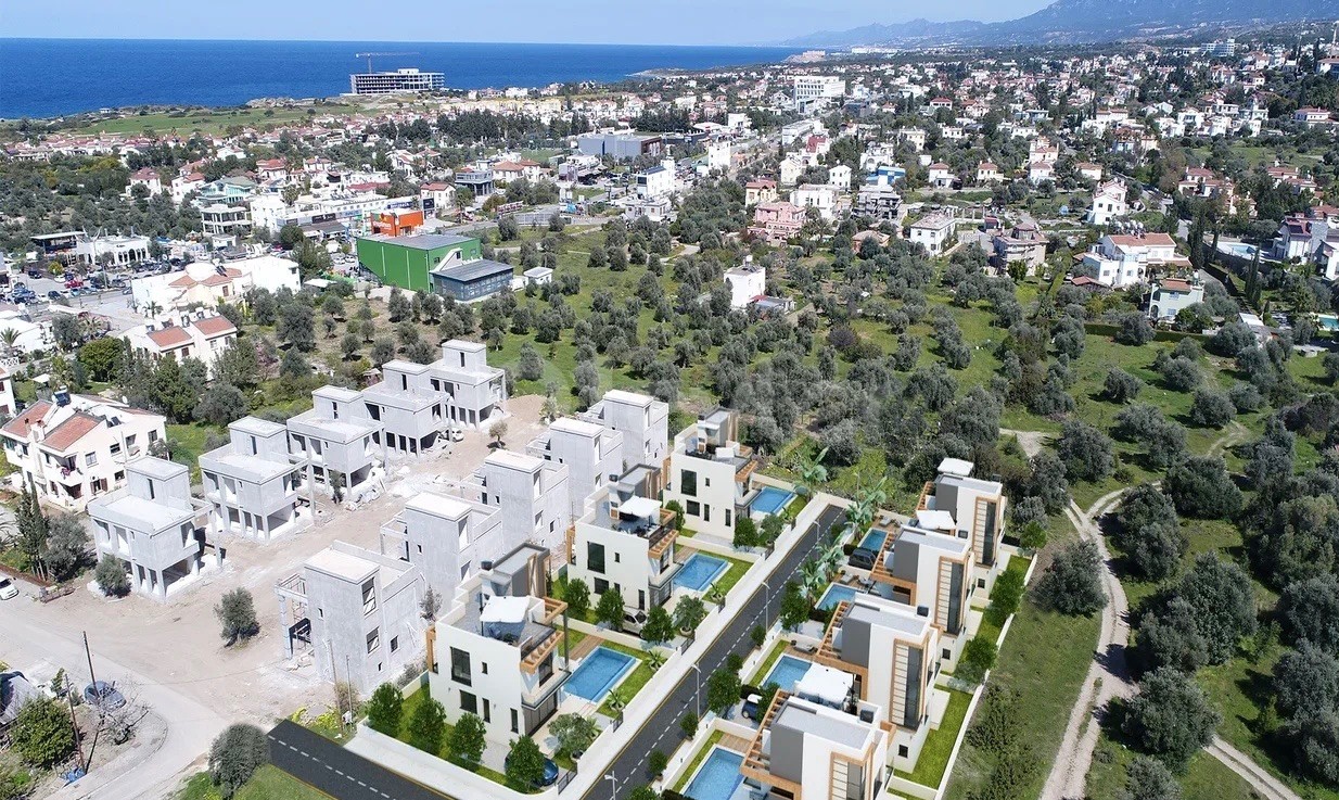 Ödeme Planlı Kıbrıs Girne Çatalköy Satılık 4+1 Lüx Villa
